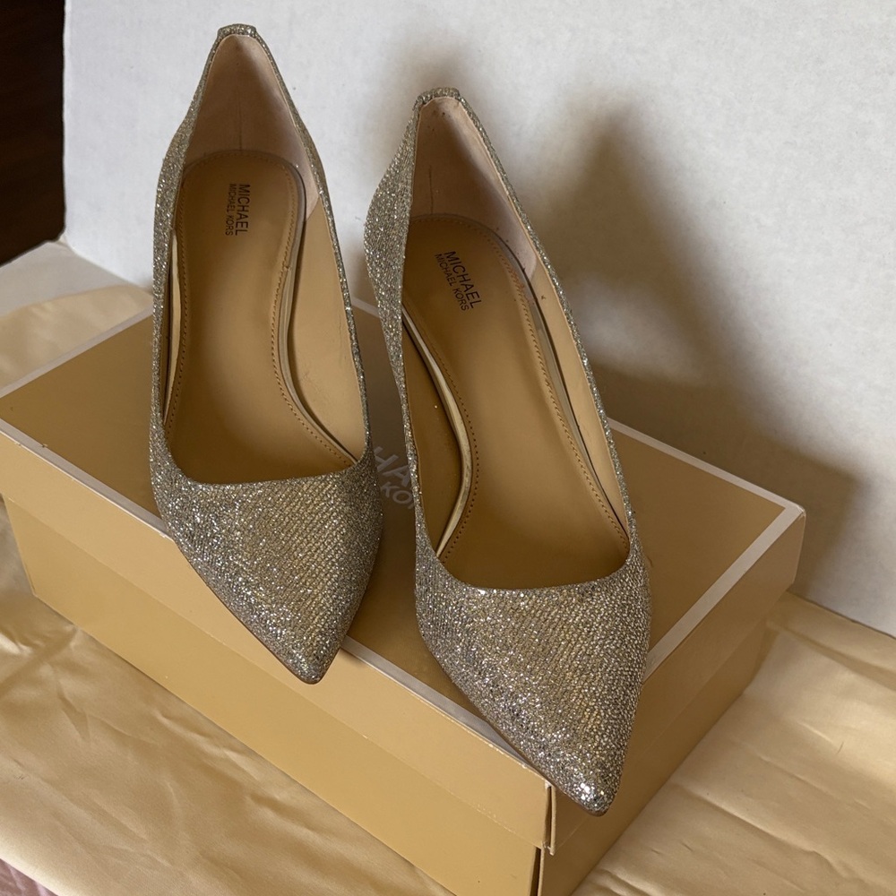 Michael Kors MK-Flex Kitten Pump Sparkling Silver Heels